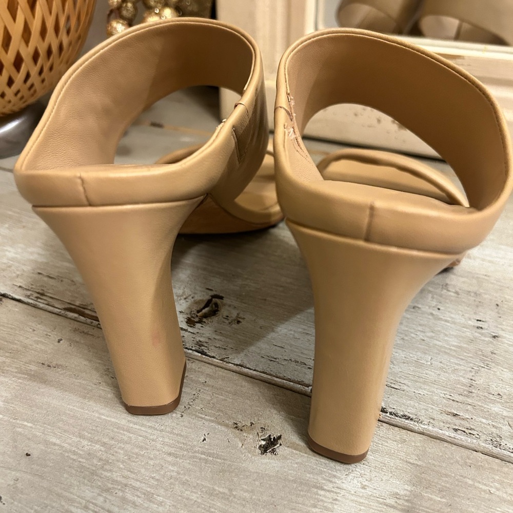 Vince Quinn Double Strap Beige Cream Leather 4” Heeled Sandal Casual Beach - Picture 6 of 8